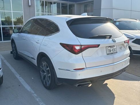 Used 2023 Acura MDX SH-AWD w/ Technology Package image 4