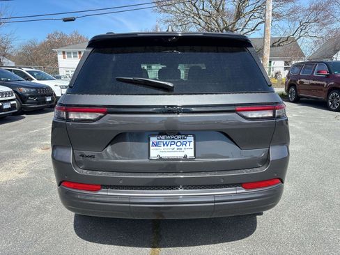 New 2026 Jeep Grand Cherokee Limited AWD/4WD image 3