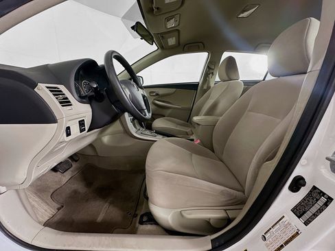 Used 2011 Toyota Corolla LE FWD image 13