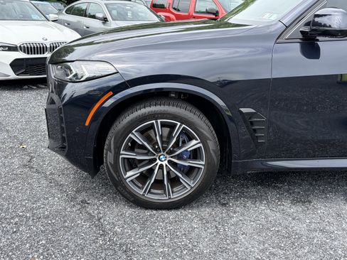 Certified 2024 BMW X5 xDrive40i w/ M Sport Package AWD/4WD image 4