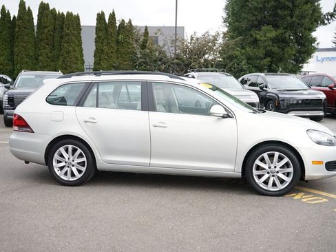 Used 2011 Volkswagen Jetta TDI FWD image 4