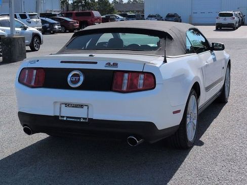 Used 2010 Ford Mustang GT RWD image 3