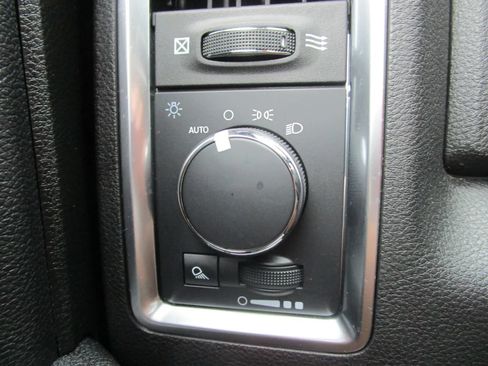 Used 2022 RAM 1500 Warlock w/ Electronics Group AWD/4WD image 28