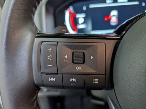 Used 2023 Nissan Rogue Platinum w/ Platinum Premium Package image 19