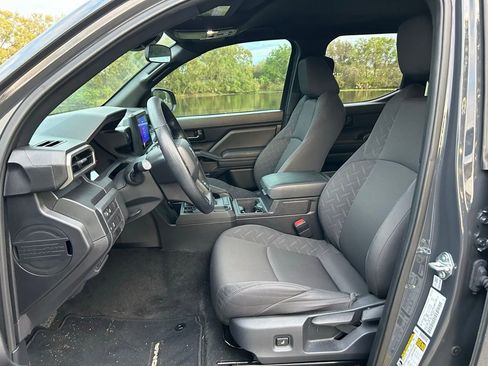 Used 2025 Toyota Tacoma SR w/ SR Upgrade Package image 14