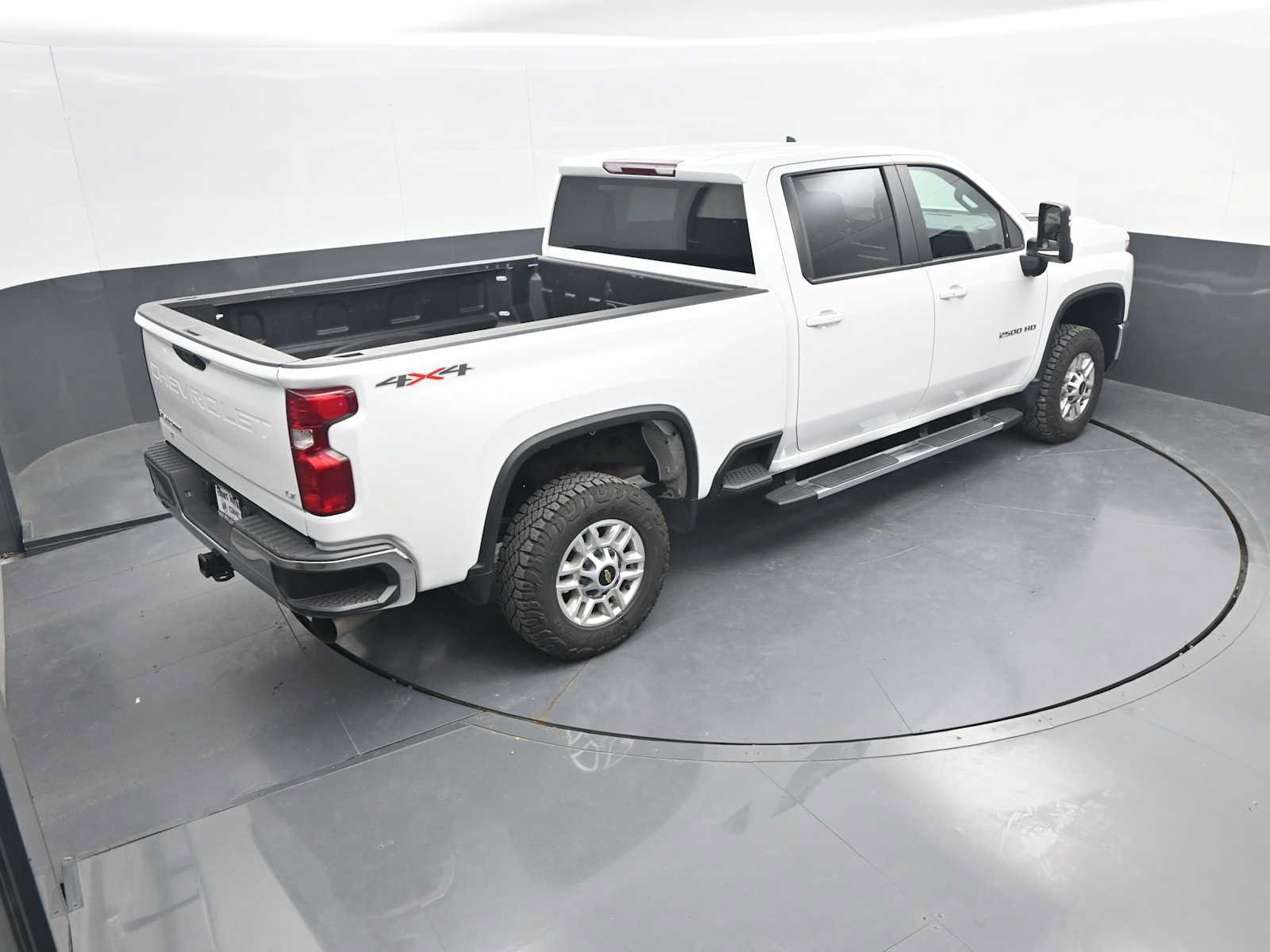 Used 2025 Chevrolet Silverado 2500 LT w/ Convenience Package AWD/4WD image 37