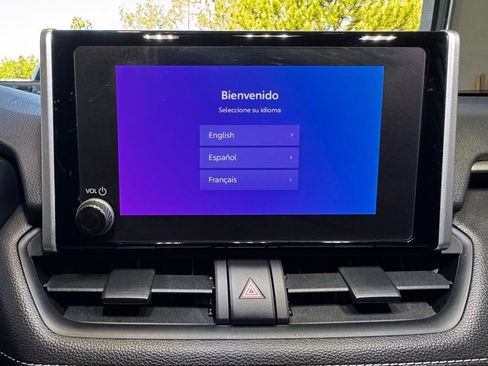 Used 2023 Toyota RAV4 LE AWD/4WD image 29