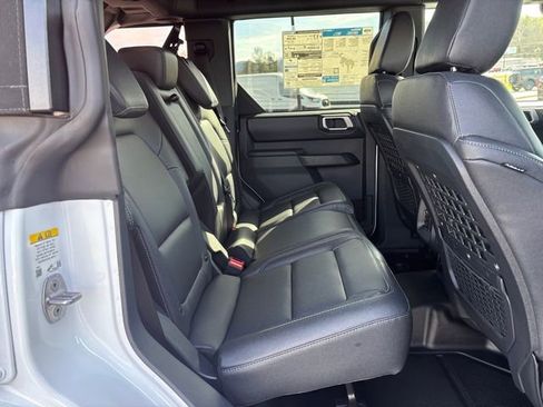 New 2026 Ford Bronco Badlands AWD/4WD image 10