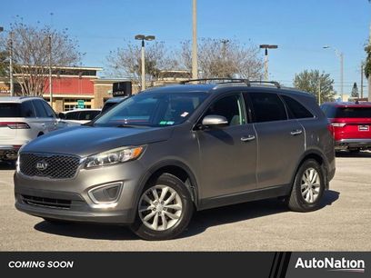 Used 2016 Kia Sorento LX w/ LX Convenience Package