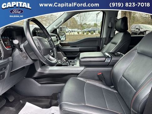 Certified 2022 Ford F150 Lariat w/ Equipment Group 502A High image 18