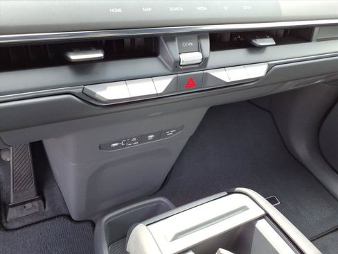 New 2026 Kia EV9 Land w/ Nightfall Edition Package AWD/4WD image 23