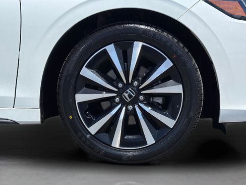 Certified 2023 Honda Civic EX-L image 11