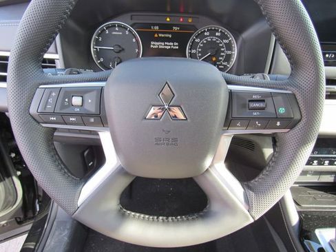 New 2026 Mitsubishi Outlander SE FWD image 21