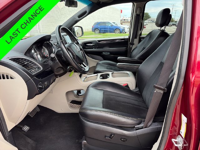 Used 2019 Dodge Grand Caravan SXT FWD image 9
