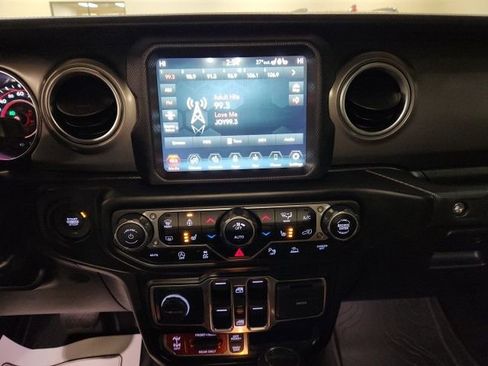 Used 2022 Jeep Gladiator Rubicon w/ LED Lighting Group image 14