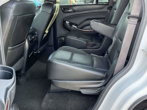 Used 2017 GMC Yukon SLT w/ Premium Edition image 16