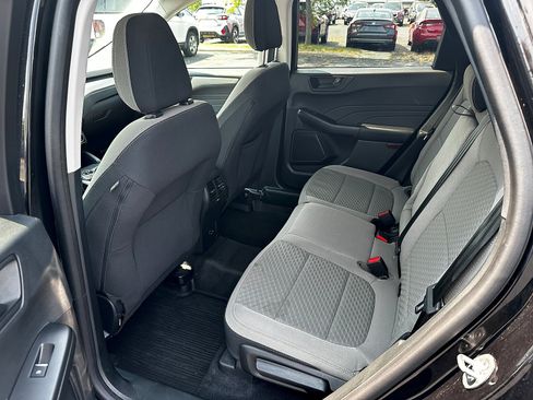 Used 2022 Ford Escape SE w/ SE Sport Appearance Package AWD/4WD image 12