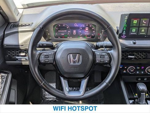 Used 2023 Honda Accord Touring image 15