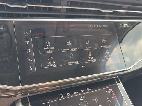 Used 2022 Audi Q7 3.0T Premium w/ Convenience Package image 29