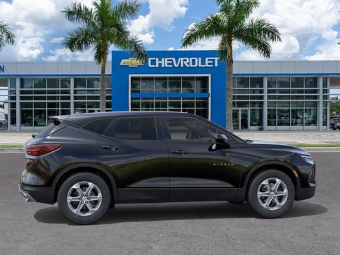 Used 2026 Chevrolet Blazer LT FWD image 7