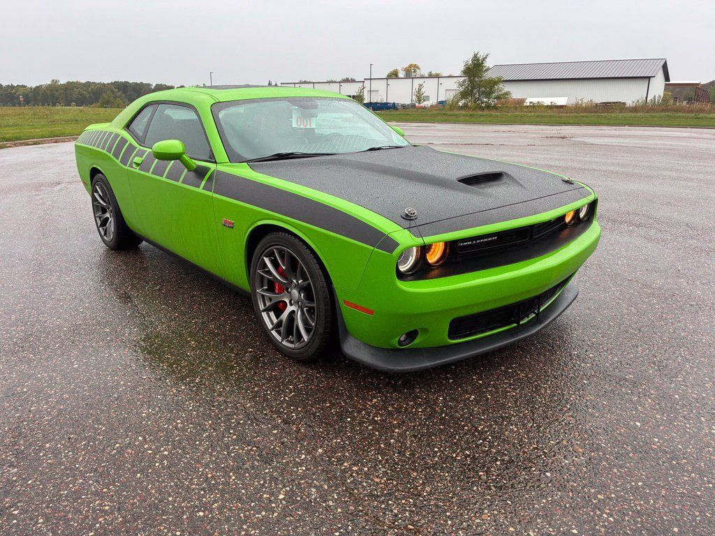 Used 2017 Dodge Challenger SRT RWD image 2