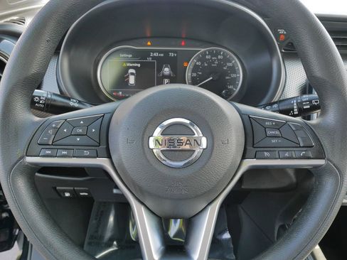 Used 2020 Nissan Kicks SV FWD image 24