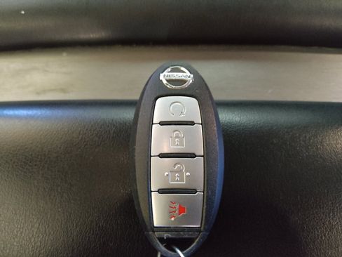 Used 2021 Nissan Murano SV image 32