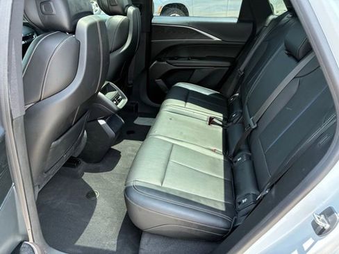Used 2024 Cadillac Lyriq Luxury w/ LPO, Floor Liner Package AWD/4WD image 10