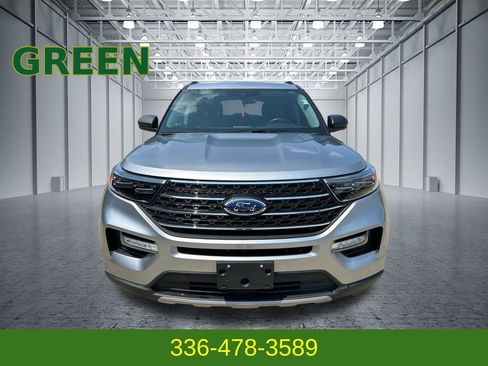 Used 2022 Ford Explorer XLT w/ Equipment Group 202A AWD/4WD image 8