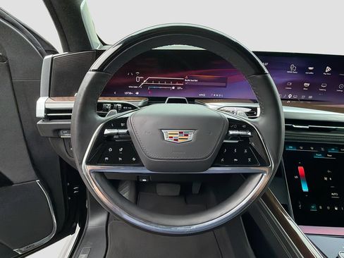 Certified 2025 Cadillac Escalade ESV Sport Platinum AWD/4WD image 40