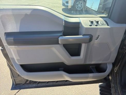 Used 2020 Ford F150 XLT image 24