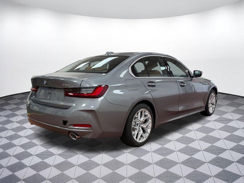 Used 2025 BMW 330i xDrive Sedan w/ Premium Package AWD/4WD image 9