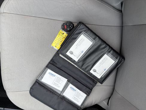 Used 2015 Subaru Forester 2.5i Limited image 13