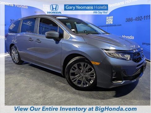 Certified 2025 Honda Odyssey Touring image 5