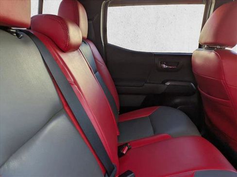 Certified 2021 Toyota Tacoma TRD Sport image 18