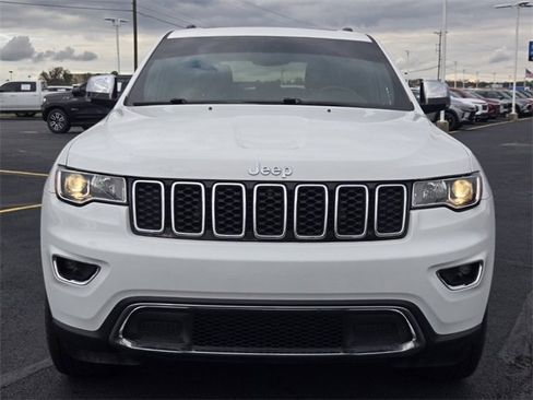 Used 2022 Jeep Grand Cherokee Limited w/ Trailer Tow Group IV image 8