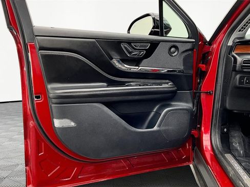 Used 2020 Lincoln Corsair Reserve w/ Equipment Group 202A image 23