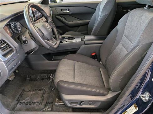 Used 2025 Nissan Rogue SV FWD image 21