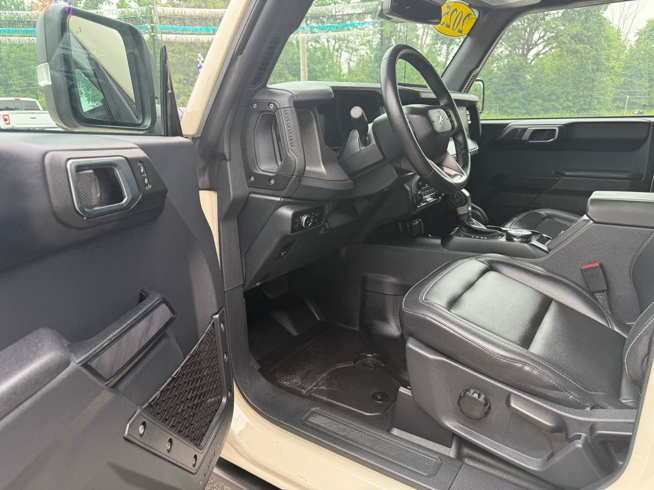 Used 2025 Ford Bronco Badlands AWD/4WD image 15