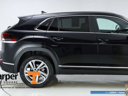 Used 2024 Volkswagen Atlas Cross Sport SEL R-Line AWD/4WD image 49