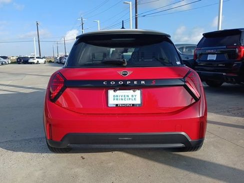 Used 2025 MINI Cooper S FWD image 10