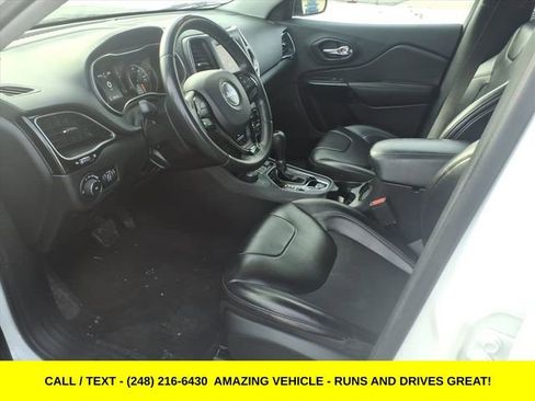 Used 2019 Jeep Cherokee Latitude Plus image 14