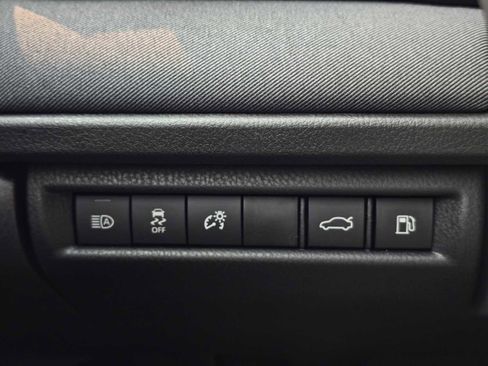 Certified 2025 Toyota Camry LE w/ Convenience Package image 28