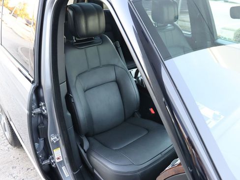 Used 2020 Land Rover Range Rover Long Wheelbase HSE image 37