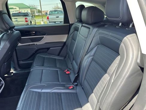 Used 2024 Lincoln Nautilus Reserve AWD/4WD image 34