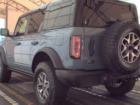Used 2025 Ford Bronco Badlands AWD/4WD image 4