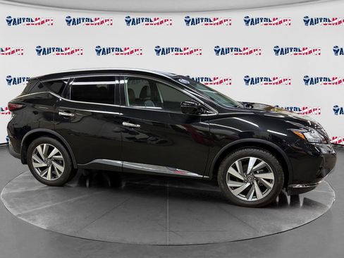 Used 2019 Nissan Murano SL image 2