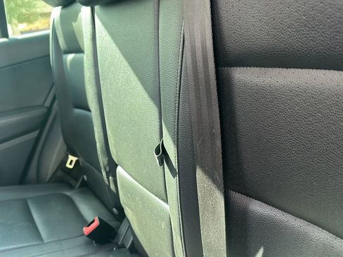 Used 2013 Volkswagen Tiguan SE image 12