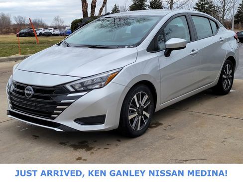 Certified 2025 Nissan Versa SV image 7