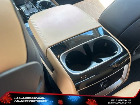 Used 2024 Kia Carnival EX FWD image 27